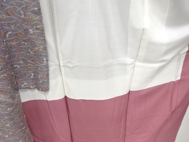  未使用品　芝草に蝶模様　小紋着物